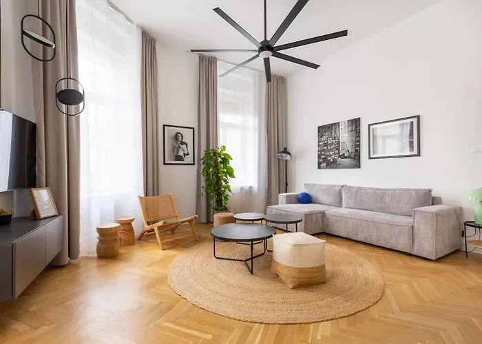 Apartmán Raday 43 By Stn *